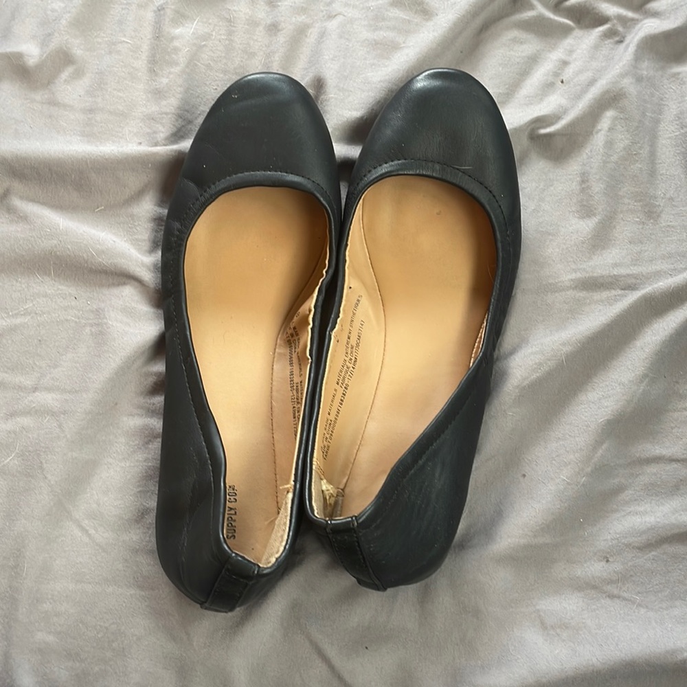 Black flats